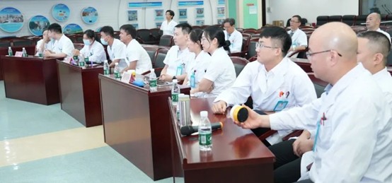 qinb21_535660.jpg